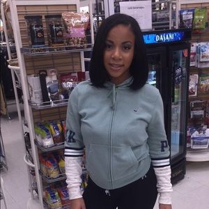 Meet your Posher, Christina